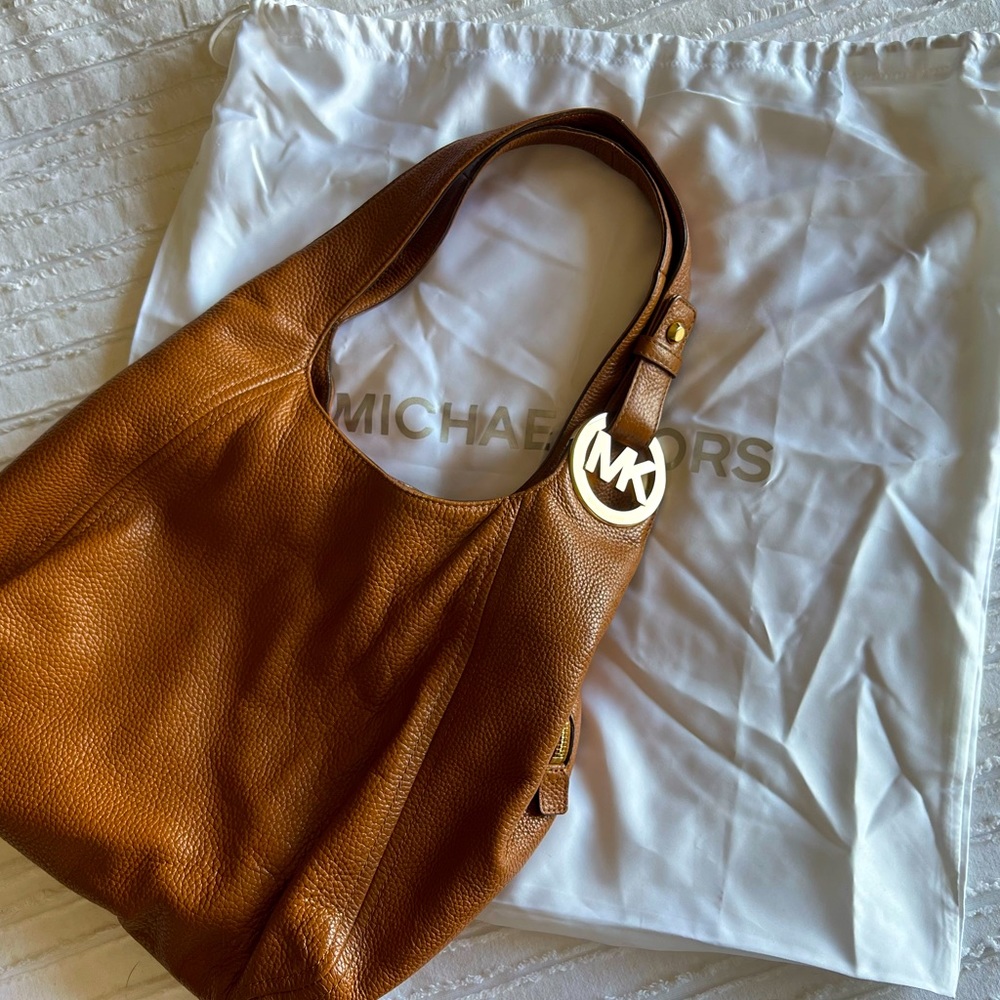 LIKE NEW - Beautiful Brown Leather Michael Kors Bag